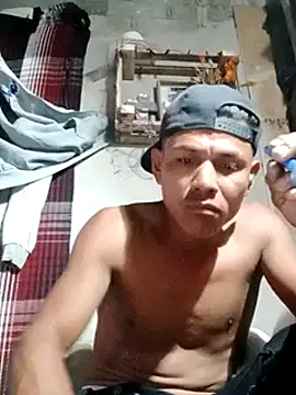 Snapshot of Moreno1813 chatting on 02.16.25 Moreno1813 online show from 02.16.25