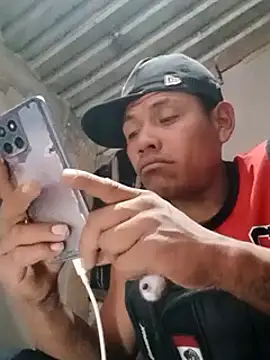 Snapshot of Moreno1813 chatting on 03.09.25 Moreno1813 online show from 03.09.25