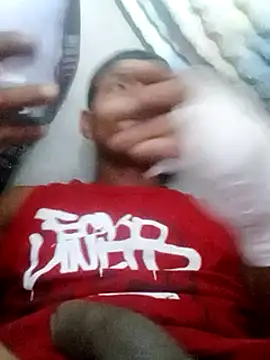 Snapshot of Moreno1813 chatting on 03.18.25 Moreno1813 online show from 03.18.25