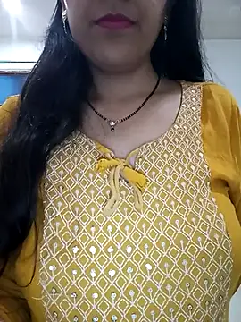 Snapshot of Hot-Shivani chatting on 02.28.25 Hot-Shivani online show from 02.28.25