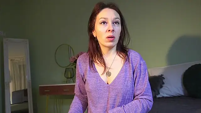 HaileyMoonn online show from 02.21.25