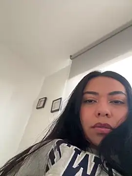 PetitLumiere online show from 02.07.25