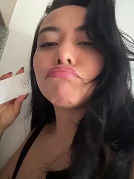 PetitLumiere online show from 02.17.25