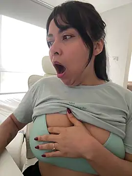 PetitLumiere online show from 03.07.25