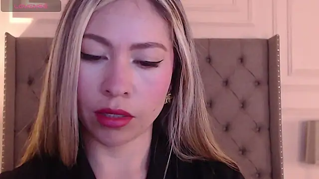 Snapshot of Ammy_Castro chatting on 02.01.25 Ammy Castro online show from 02.01.25