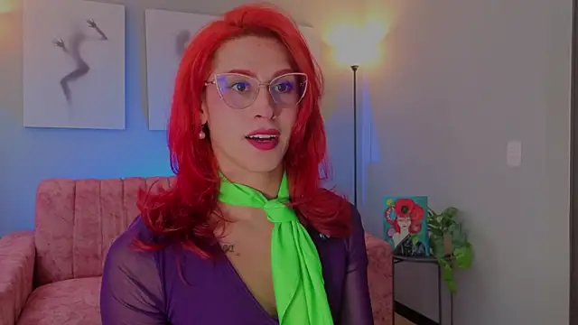 Snapshot of Juliana_Saenzz chatting on 12.21.25 Juliana Saenzz online show from 12.21.25