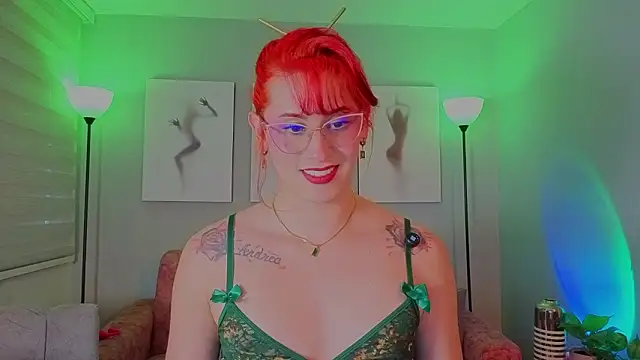 Snapshot of Juliana_Saenzz chatting on 03.17.26 Juliana Saenzz online show from 03.17.26
