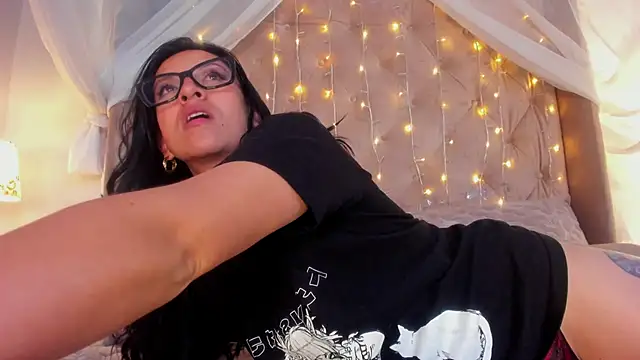 kira moon   online show from 03.09.25