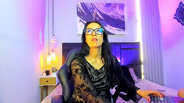 kira moon   online show from 04.01.26