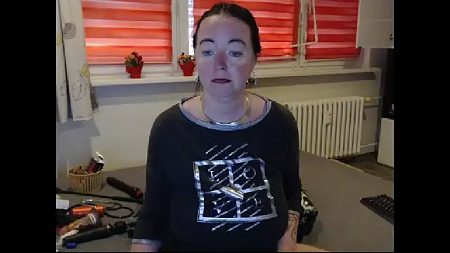 Snapshot of Alexie33 chatting on 05.12.26 Alexie33 online show from 05.12.26