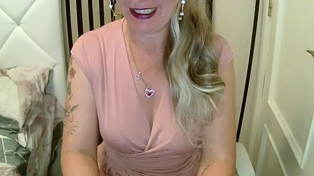 xxNoeliaxx online show from 03.10.26