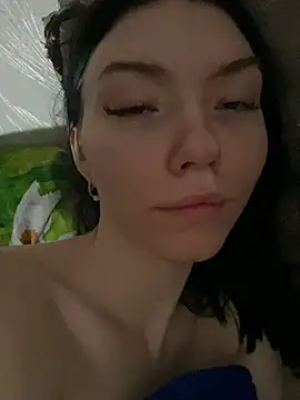 Lisaaa Alisa online show from 02.04.25