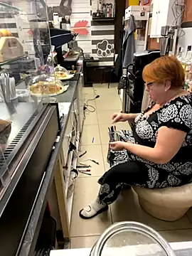 Snapshot of Klio5678 chatting on 11.06.25 Klio5678 online show from 11.06.25