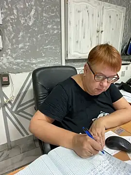 Snapshot of Klio5678 chatting on 11.12.25 Klio5678 online show from 11.12.25