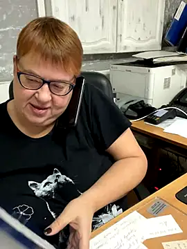 Snapshot of Klio5678 chatting on 12.02.25 Klio5678 online show from 12.02.25