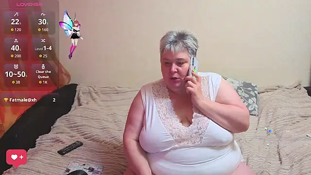 Snapshot of Klio5678 chatting on 12.05.25 Klio5678 online show from 12.05.25