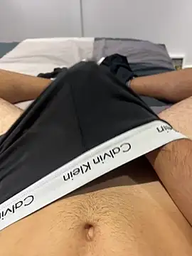 h0rnyguy001 online show from 09.29.25