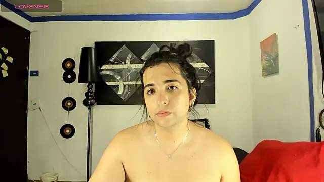 Snapshot of SARAMISHA chatting on 09.27.25 SARAMISHA online show from 09.27.25