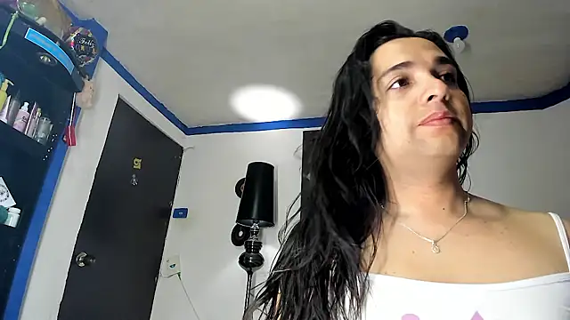 Snapshot of SARAMISHA chatting on 04.27.26 SARAMISHA online show from 04.27.26