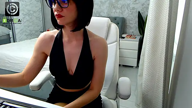 Snapshot of Ellysse_ chatting on 07.01.26 Ellysse online show from 07.01.26