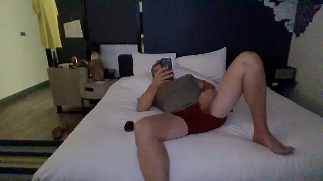 lateniter online show from 10.15.25