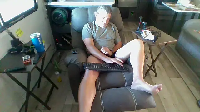 lateniter online show from 04.06.26