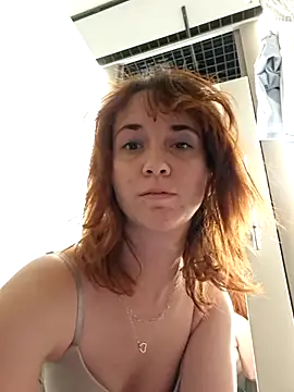 Snapshot of kaca098 chatting on 02.19.26 kaca098 online show from 02.19.26