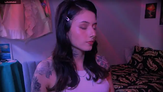 LiliJones  online show from 03.24.26