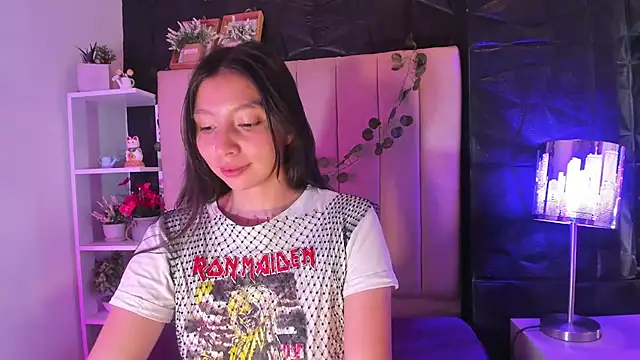 kendall saenz online show from 12.02.25