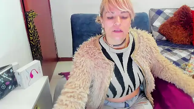 harly  queen online show from 02.14.25