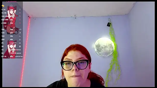 lucie nicolls online show from 02.04.25