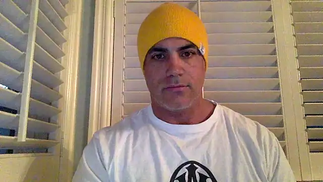 Snapshot of Bad_daddy21 chatting on 10.23.25 Bad daddy21 online show from 10.23.25
