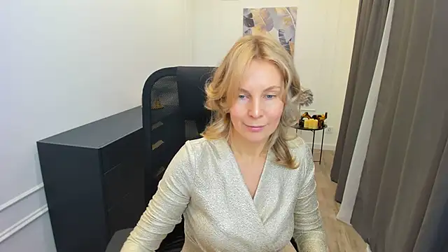 Sinty Devis online show from 03.14.26