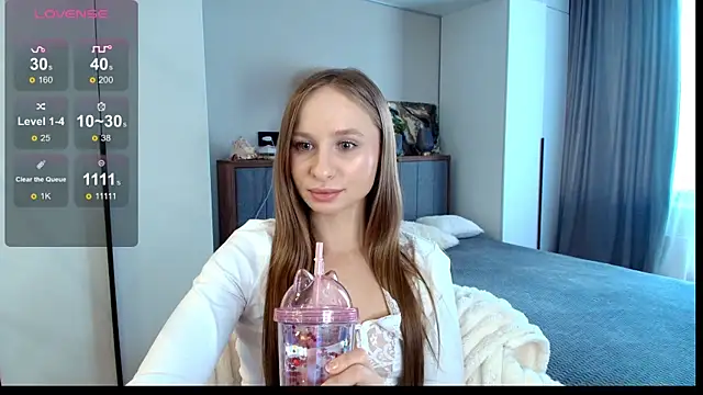 Mad1en online show from 10.26.25