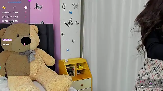 SophiaLiu online show from 03.23.25