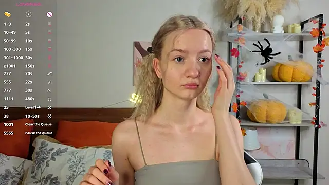 IdaValenti online show from 11.07.25