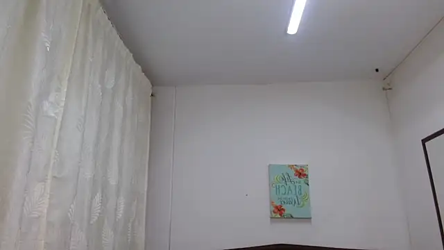 Snapshot of Sara_Marks chatting on 03.13.26 Sara Marks online show from 03.13.26