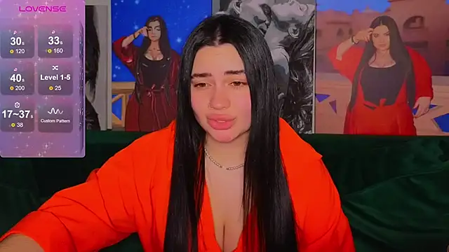 Snapshot of Nikki_Kardashian chatting on 12.19.24 Nikki Kardashian online show from 12.19.24