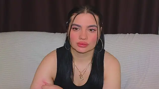 Snapshot of Nikki_Kardashian chatting on 01.29.25 Nikki Kardashian online show from 01.29.25