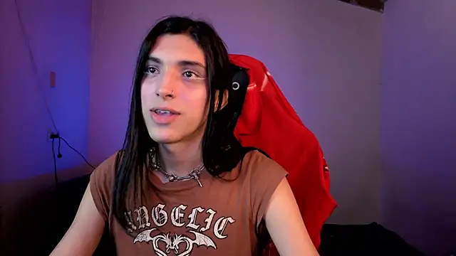Snapshot of angelitofemboy chatting on 06.18.26 angelitofemboy online show from 06.18.26