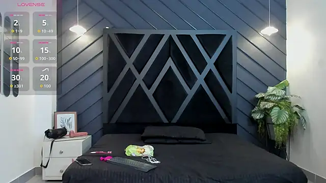 Apolo Bianco  online show from 09.10.25