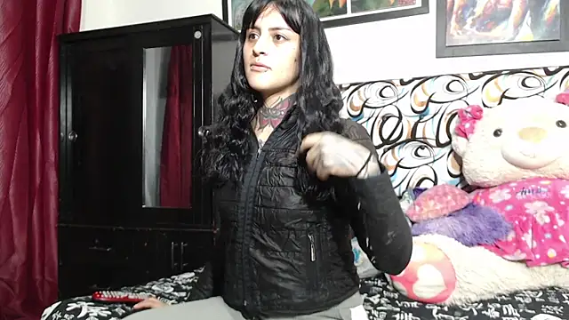 Snapshot of emma_onassis_17 chatting on 09.11.25 emma onassis 17 online show from 09.11.25