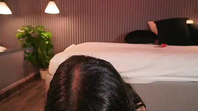 Snapshot of EriKlein chatting on 02.20.26 EriKlein online show from 02.20.26