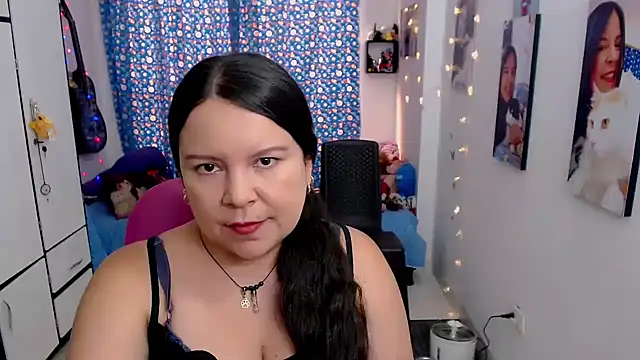 claryssa  online show from 09.30.25