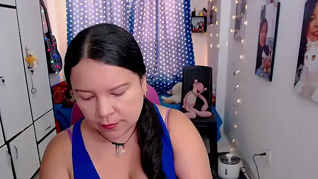 claryssa  online show from 11.05.25