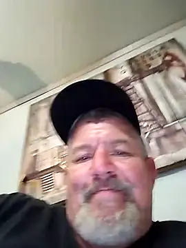 Snapshot of bigdoog8 chatting on 04.30.26 bigdoog8 online show from 04.30.26