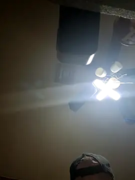 Snapshot of Hugebwc102 chatting on 12.23.25 Hugebwc102 online show from 12.23.25