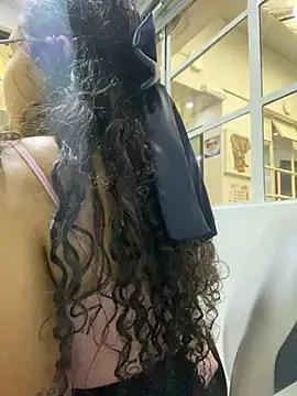 CurlyGirl 1 online show from 12.07.24