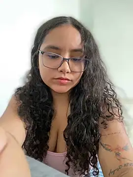 CurlyGirl 1 online show from 12.12.24