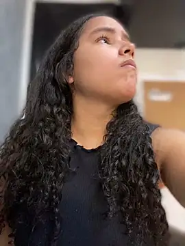 CurlyGirl 1 online show from 12.28.24